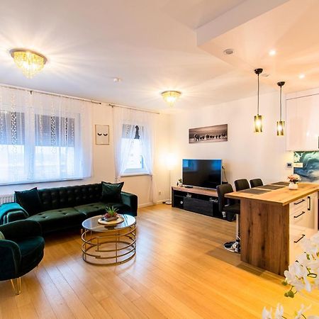 Flexible Selfcheckins 38 - Zagreb - Garage - Loggia - New - Luxury - Appartement Buitenkant foto